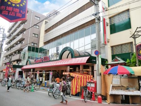 ���ӊ� �X�[�p�[ 900m �R���f�B�C�C�_����X