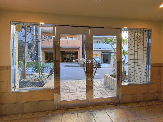 �G���g�����X -