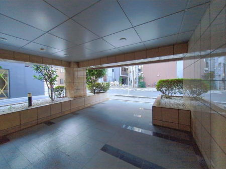 �G���g�����X -