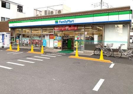 ���ӊ� �R���r�j 290m �t�@�~���[�}�[�g ���n�k�������ړX