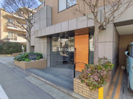 �G���g�����X -