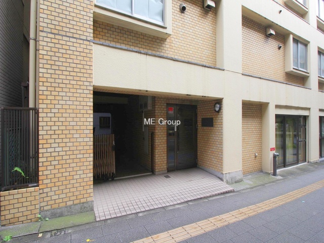 �G���g�����X -