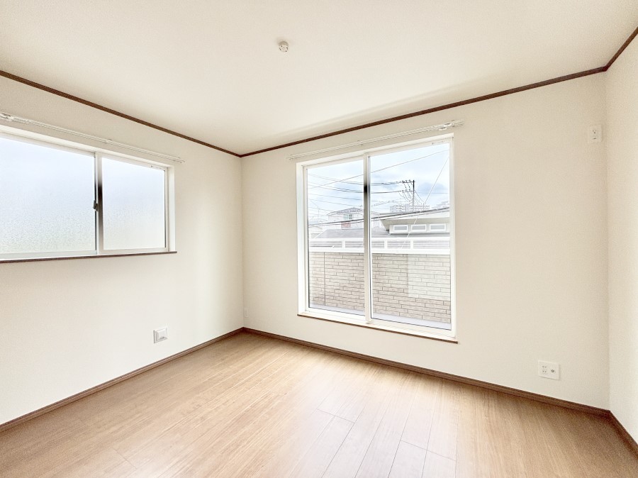 �Q�� ���邢�o���R�j�[�T�C�h�ɗm����ݒu�B�ڊo�߂̗ǂ��Q���ɁB   