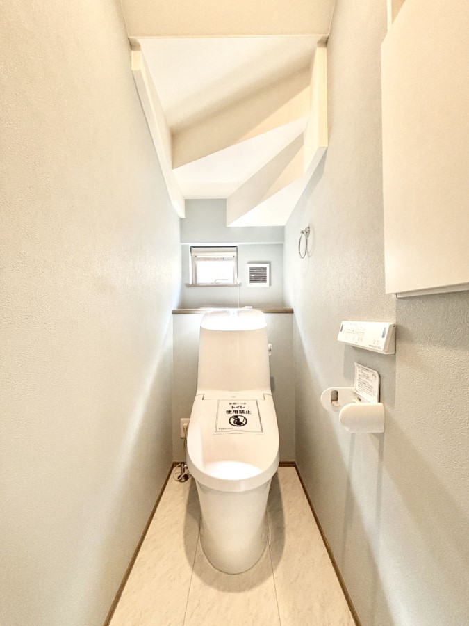 �g�C�� �g�C���͈��S�̂Q�ӏ��I���̃o�^�o�^������S�ł��B 