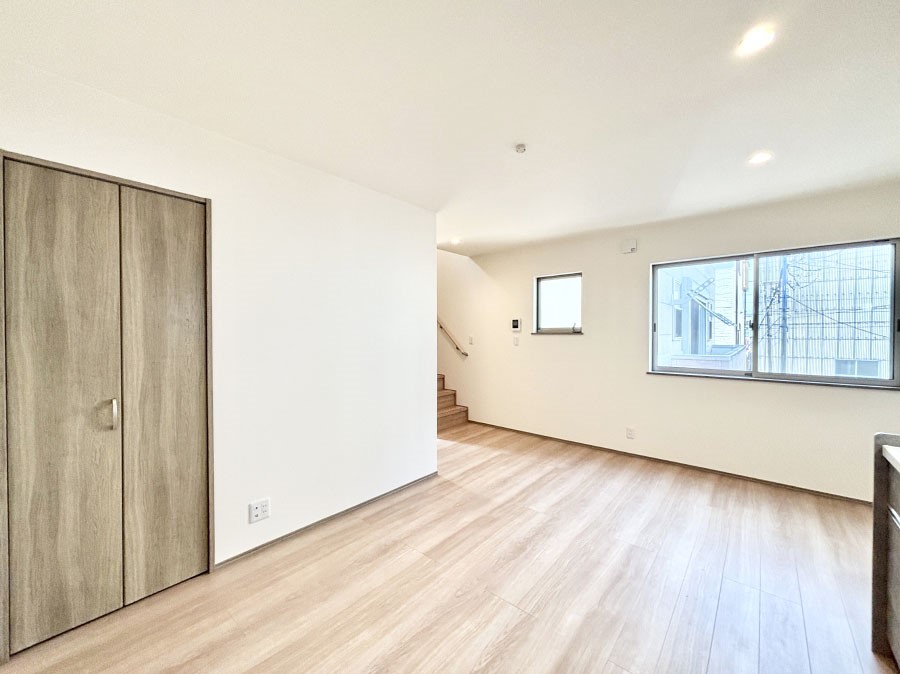 ���r���O ���r���O�K�i���Ƒ��̏Ί�Ɖ�b���Ȃ��ł���܂�  