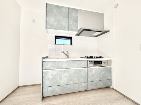 �L�b�`�� �u�₩�ȕ����ʂ蔲����L�b�`���B��������̂Ŗ��邭���C�ɂ��𗧂��܂��B