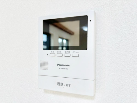 ���̑����� TV���j�^�[�t�C���^�[�t�H�����t���Ă��ăZ�L�����e�B�[��  