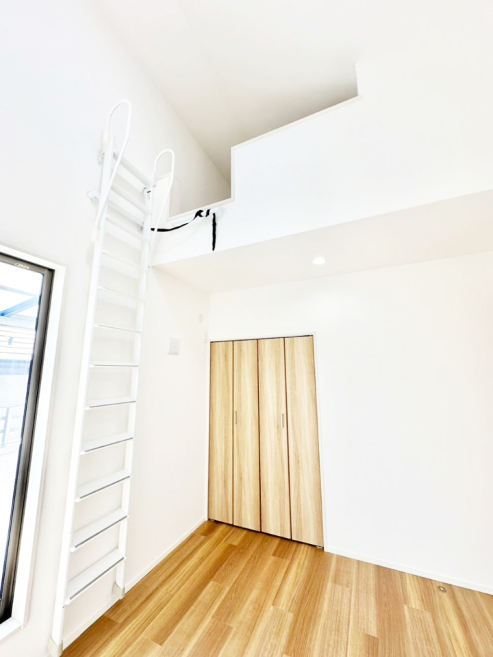 ���̑����� ���[�Ɏ�̃X�y�[�X�ɗp�r�l�X�ȃ��t�g