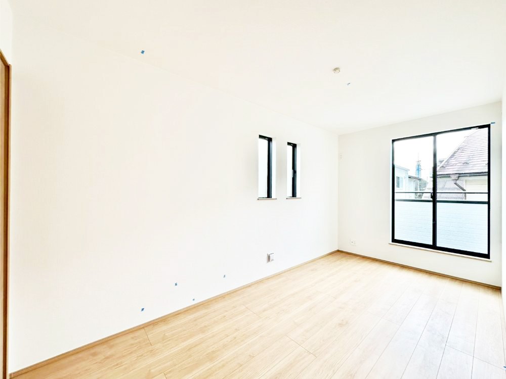 ���̑����� �o���R�j�[���J�������v���X���Ă����m��