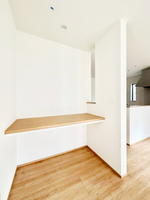 ���̑� ���r���O�̃J�E���^�[�X�y�[�X