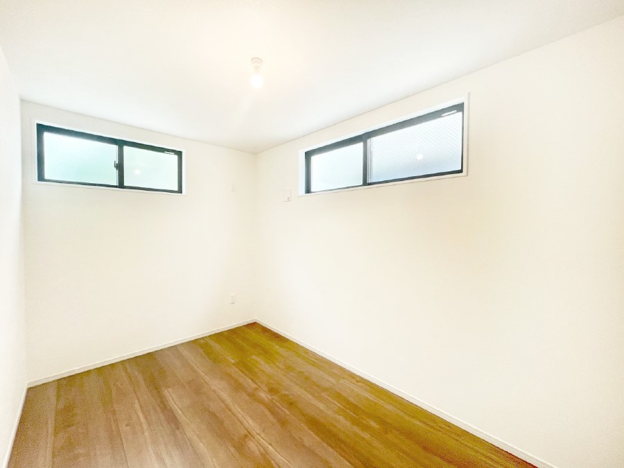 ���̑� 1�K�̃T�[�r�X���[���͎��[�͂������A�����Ƃ��Ă����p�ł��܂��B  